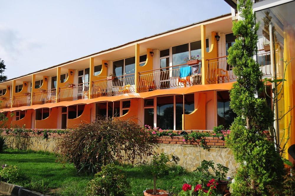 Hotel Surf Primorsko Exterior photo